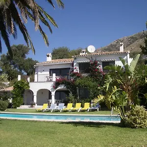 https://villa-el-capricho.1costadelsol.com